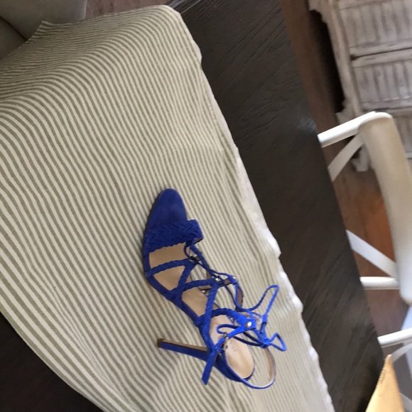 Blue shoes - Picture 1 of 1